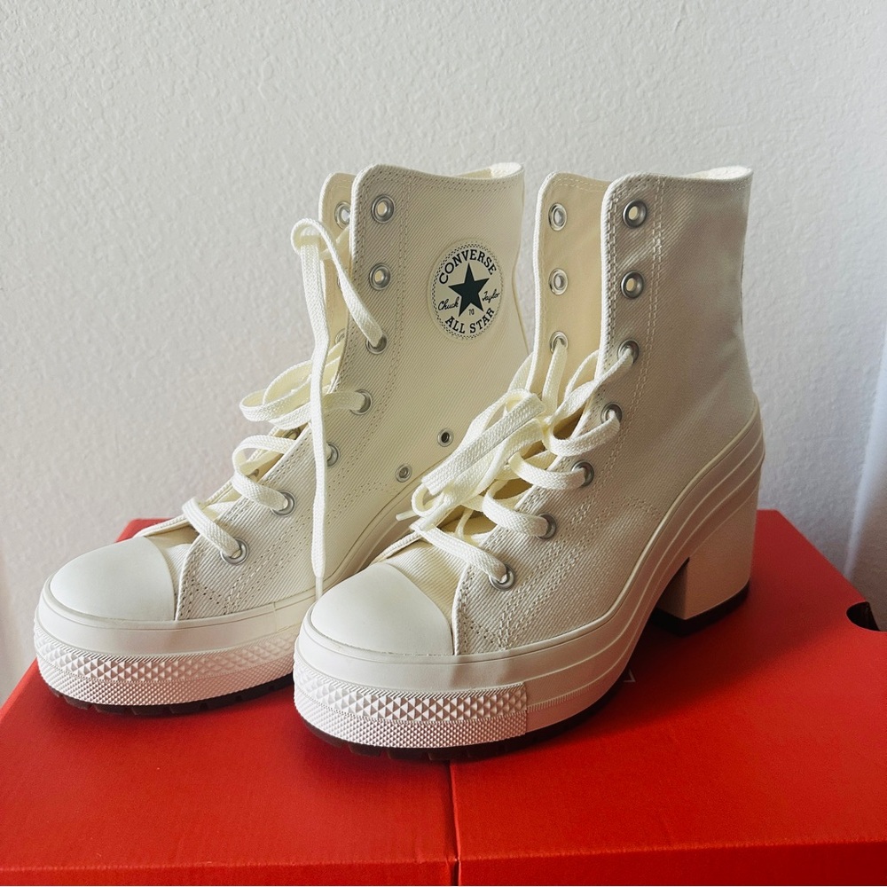 Brand new! Converse Women's Chuck 70 De Luxe Heeled Sneaker